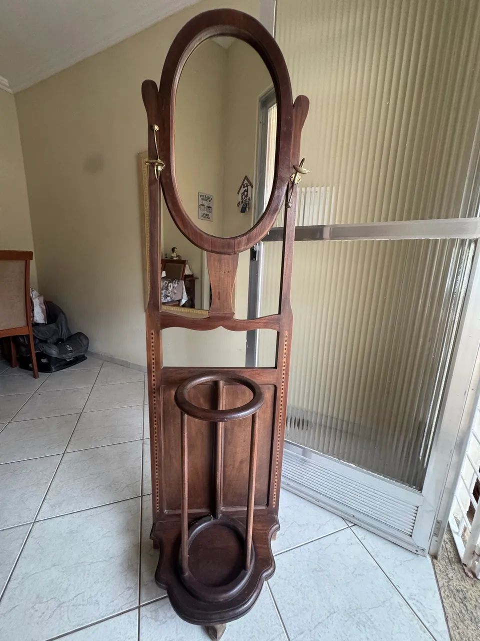 Vendo cabideiro com espelho  - Foto 4