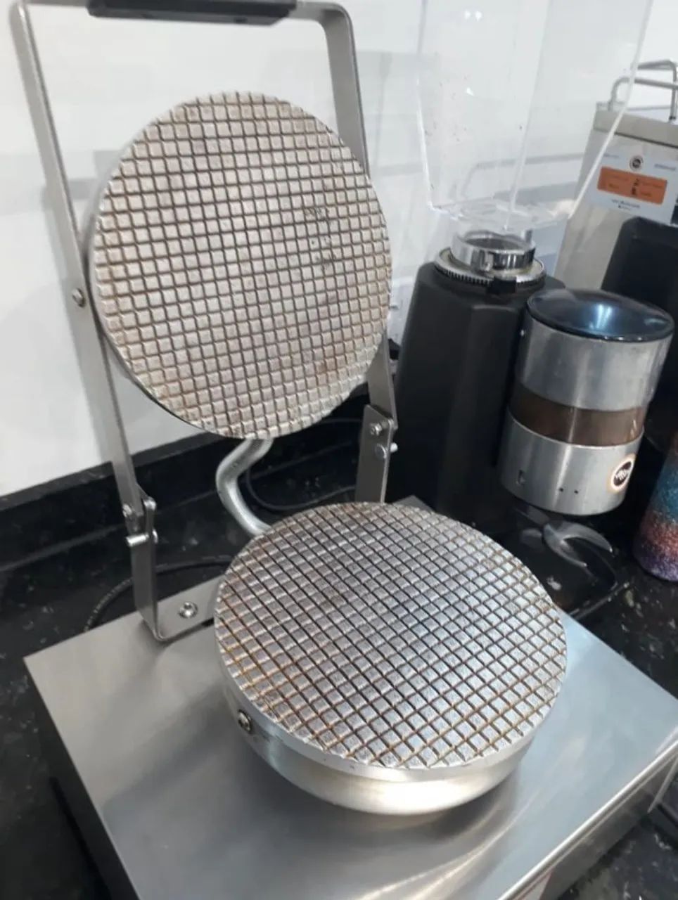 Maquina de casquinha de sorvete Warm