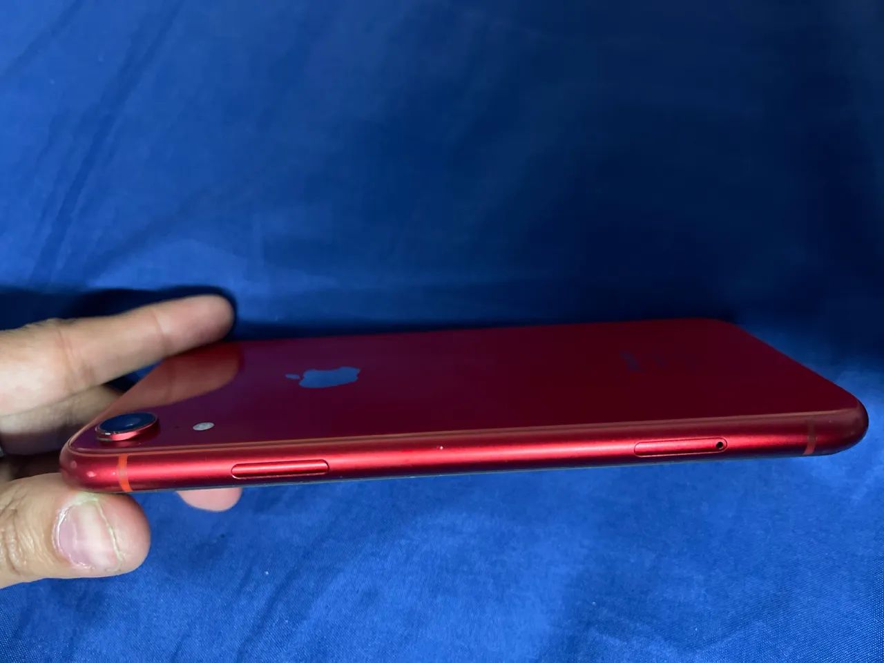 iPhone XR Red 64 GB - Foto 2