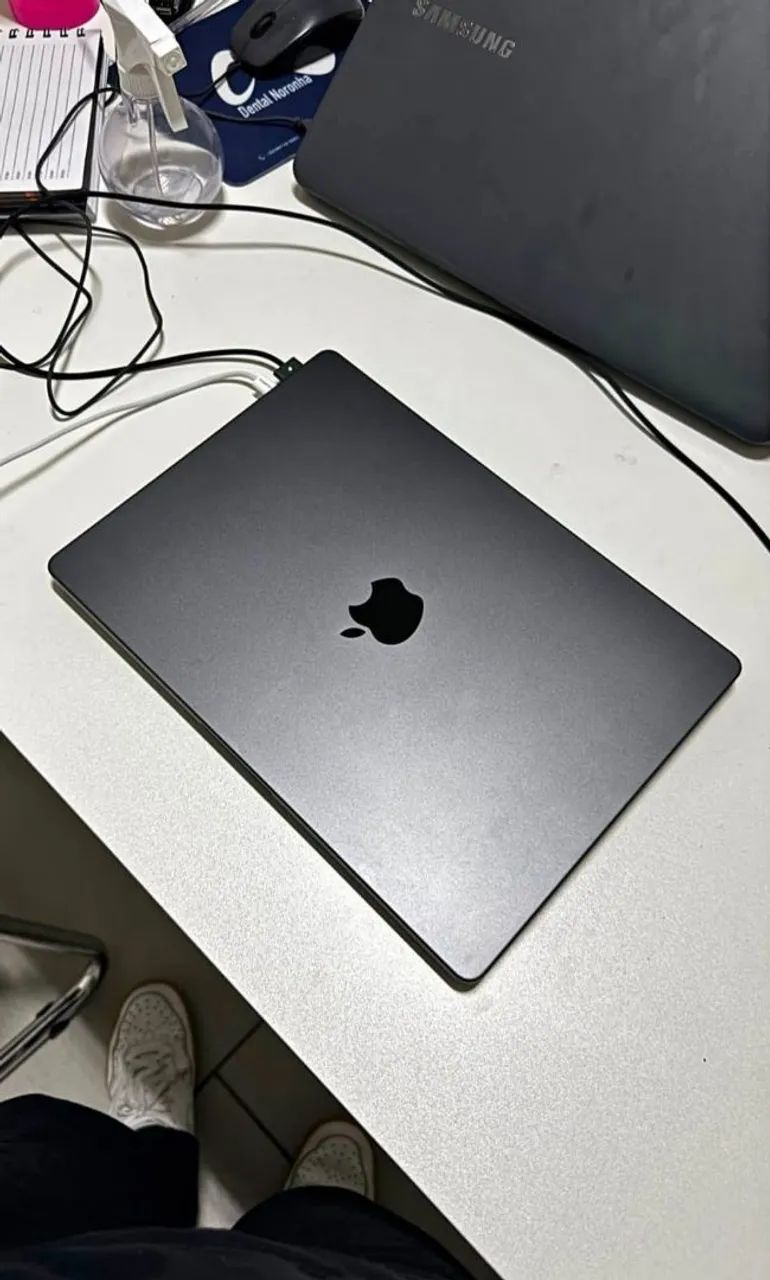 Mcbook m5 pro - Foto 3
