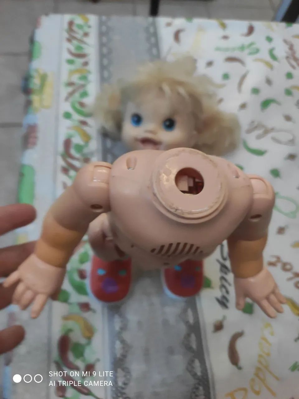 Boneca pra consertar ou aproveitar peças - Foto 2