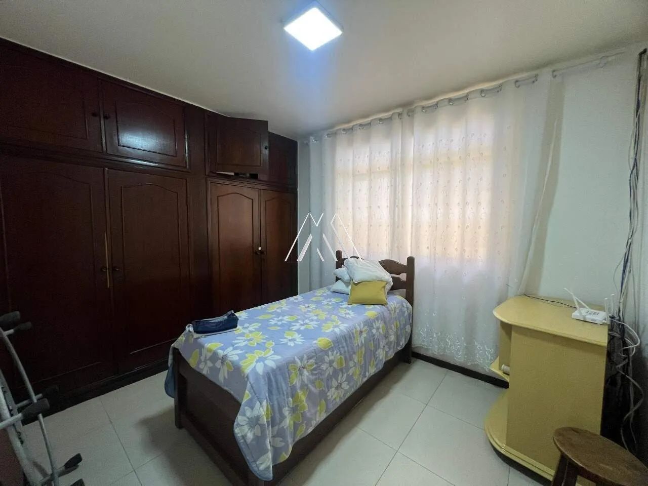 Alugo casa em Itaúna com ótima localização! - Foto 5