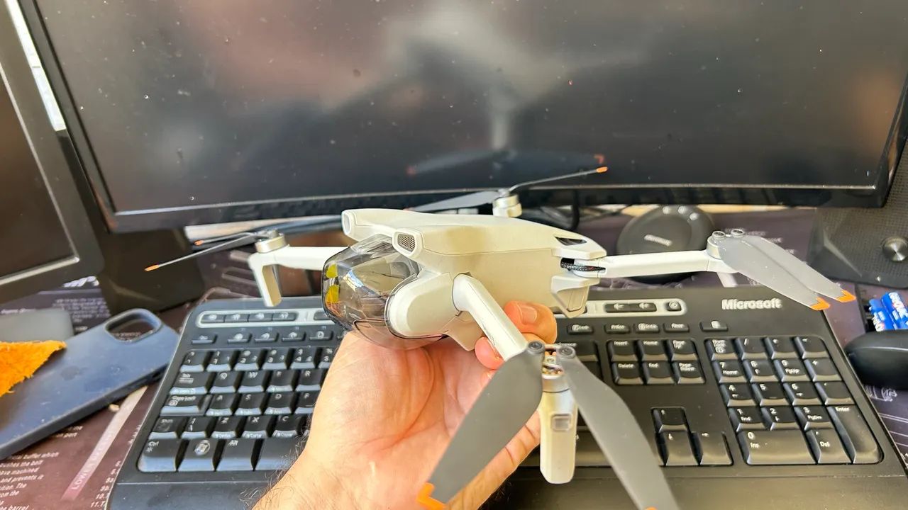 DJI Drone Mini 3 somente Aeronave 