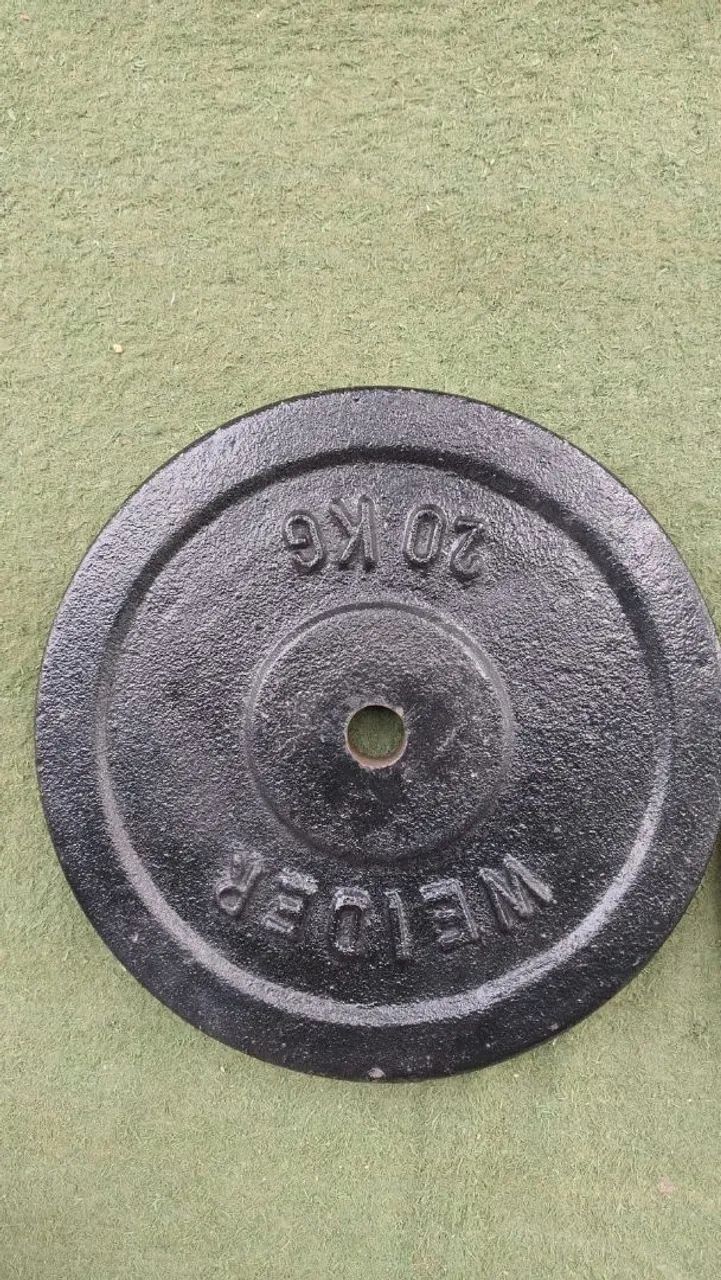 Anilhas de ferro para treinar musculação 