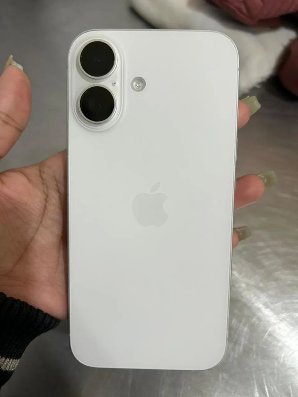 iPhone 16 256 - BRANCO  - Foto 5