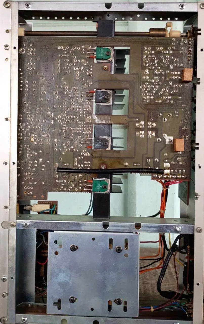 Amplificador Gradiente Model 86 - Foto 4