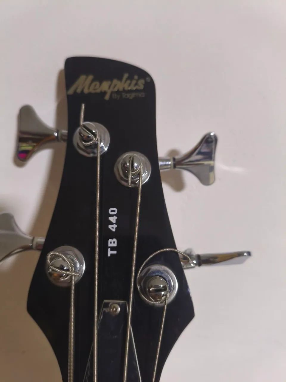 Baixo 4 cordas, guitarra e caixa de som - Foto 4