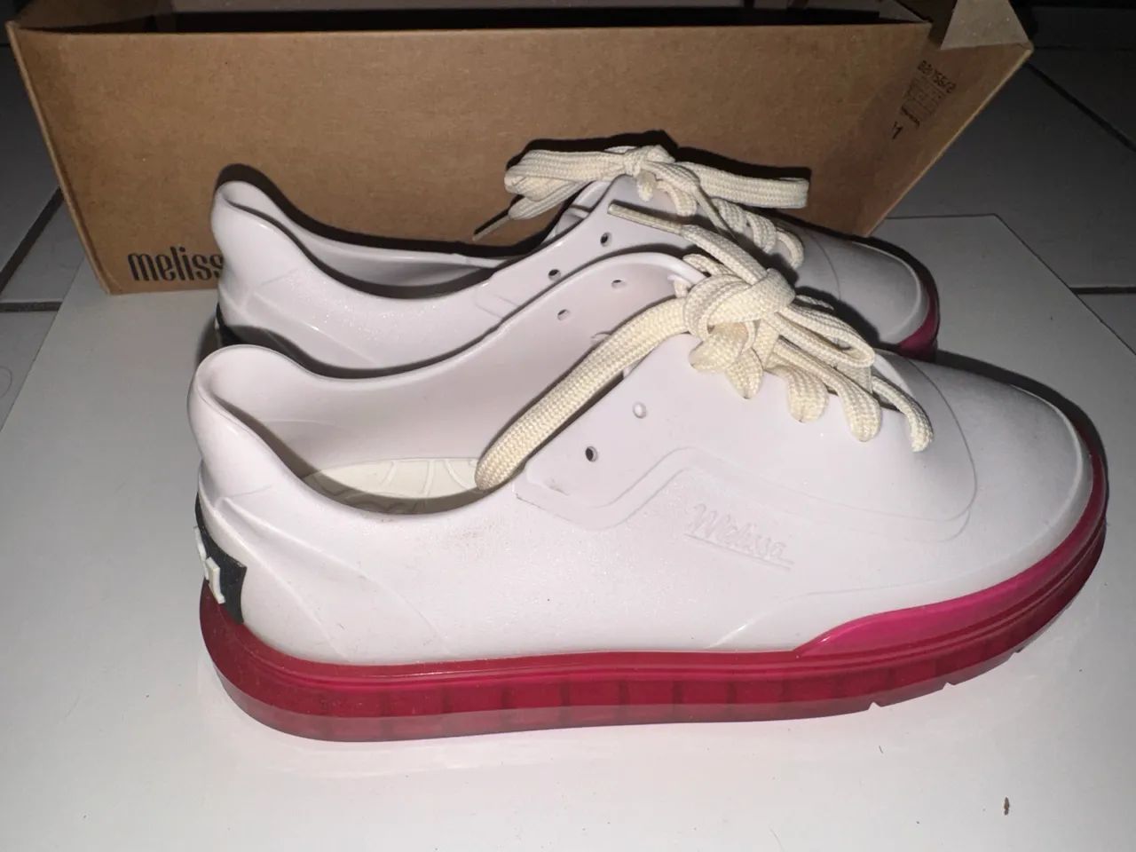 Vendo tênis Melissa 