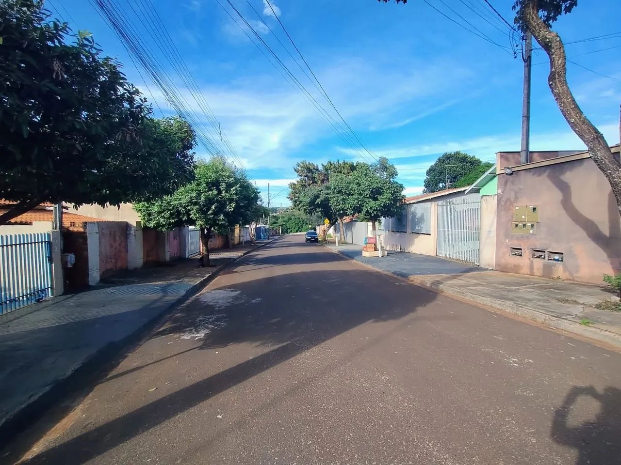 Três casas a venda