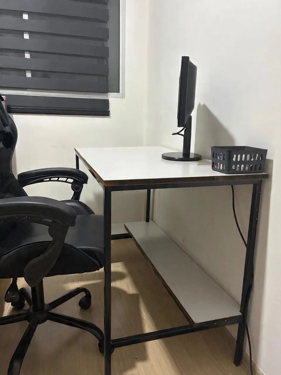 Mesa de escritório / computador441092020341329921