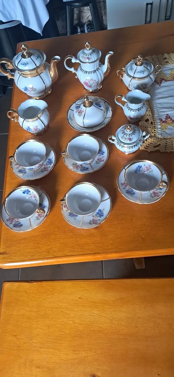 Vende-se jogo de chá 