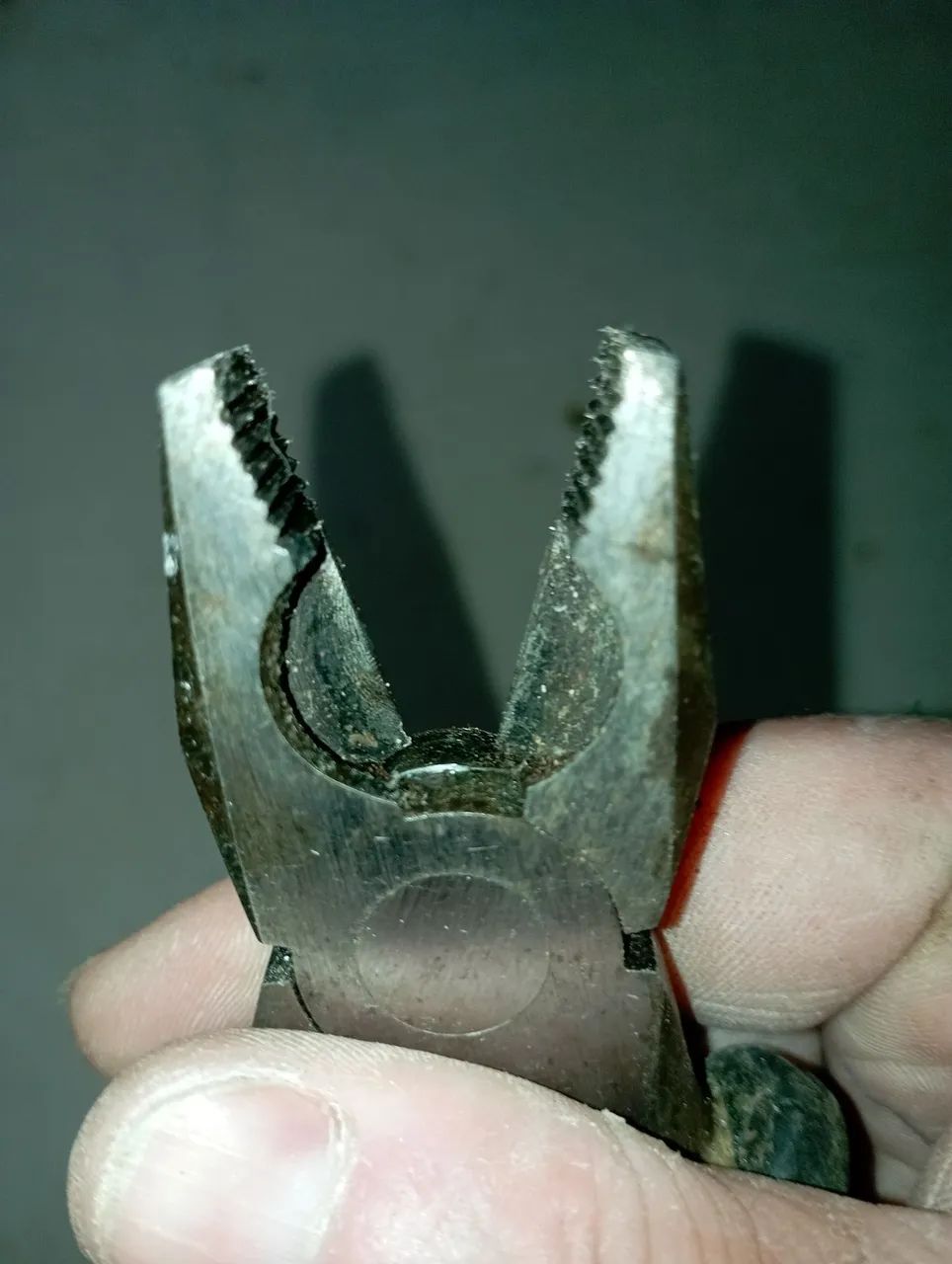 Alicate 8 polegadas profissional B&D - Foto 3
