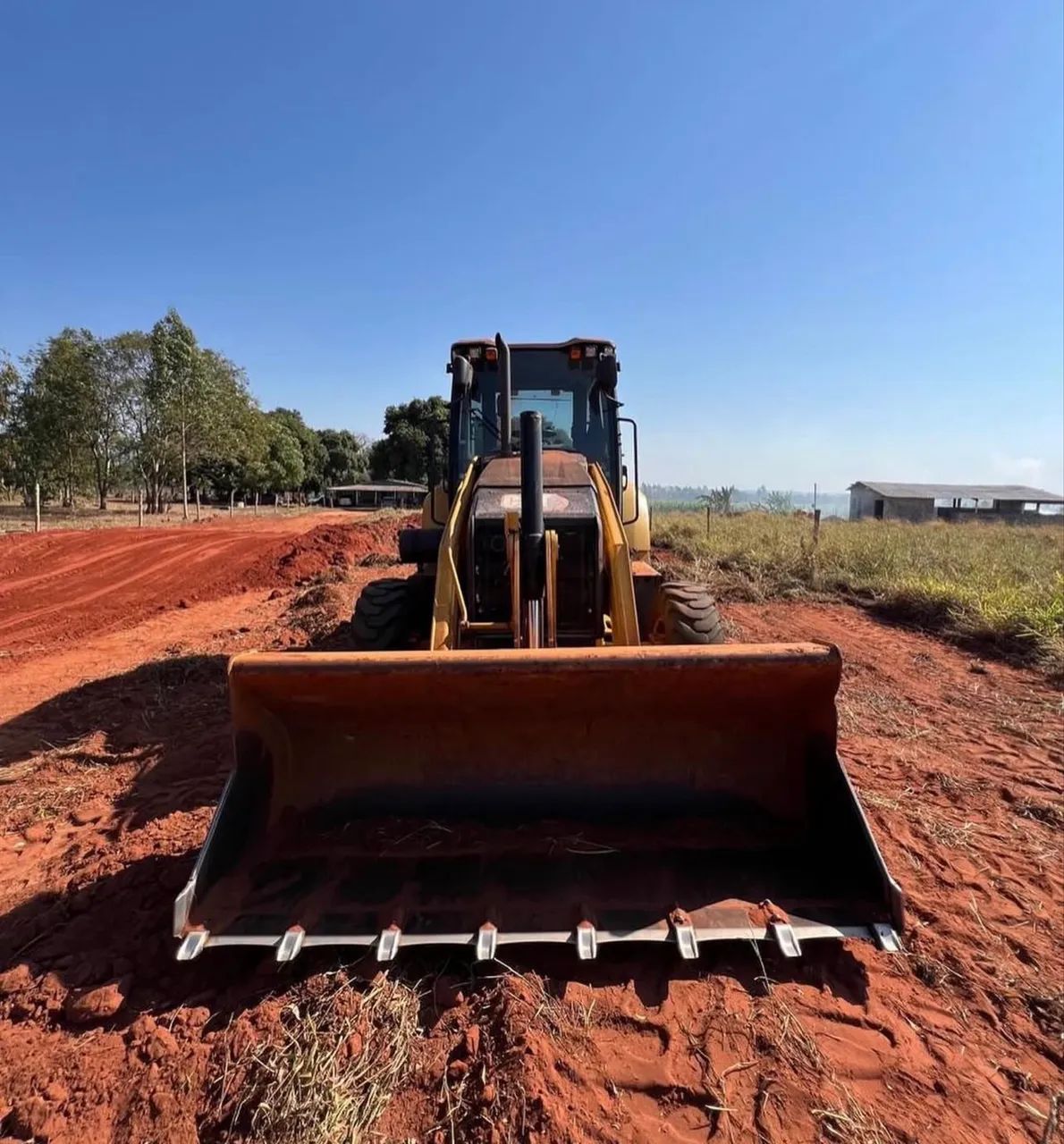 Retroescavadeira Caterpillar 416 22/22 - Parcele  - Foto 3