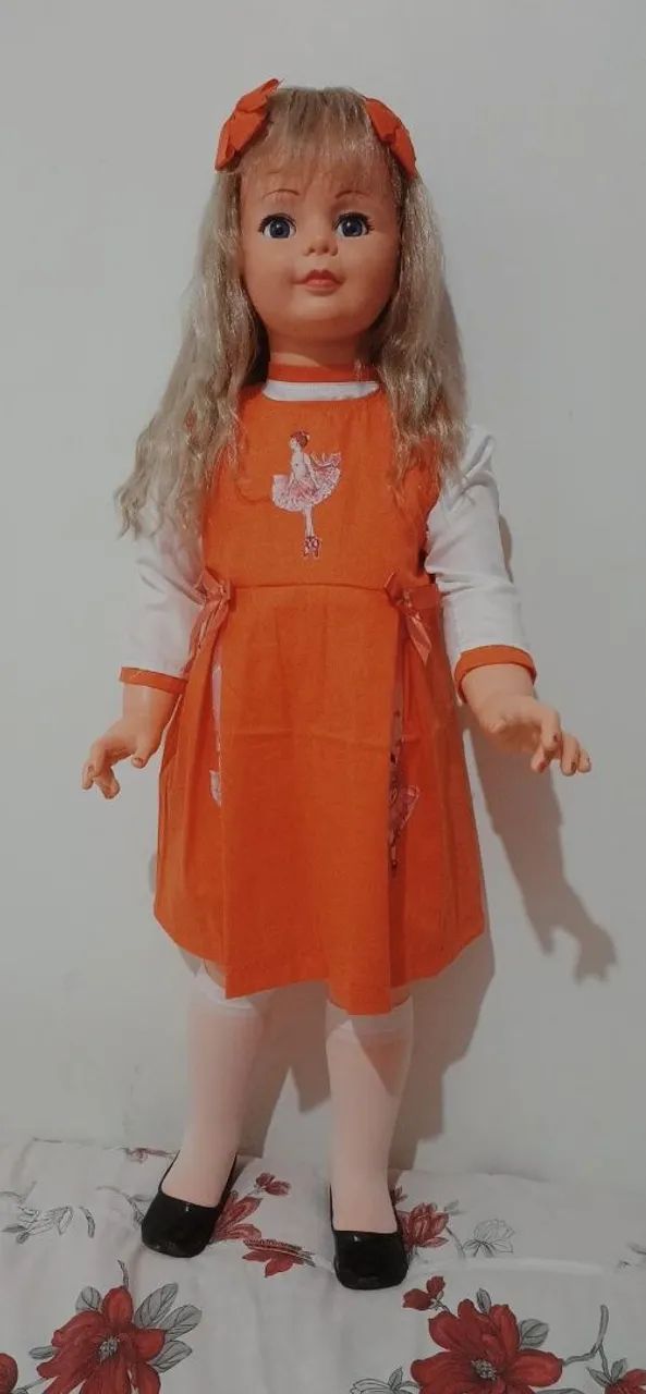 Boneca amiguinha da estrela com vestido laranja  - Foto 2