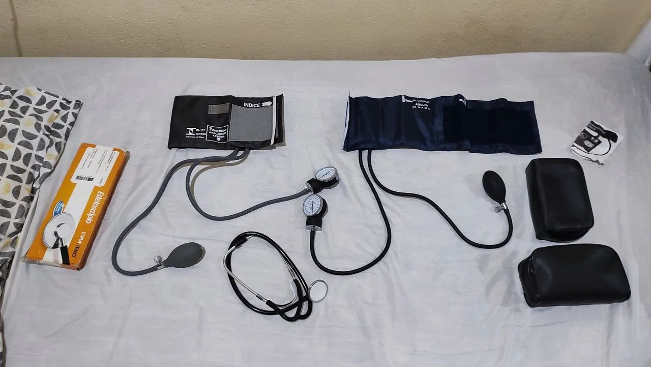 Kit 2 Esfigmomanômetro (Premium) + Estetoscópio (P.a. Med)