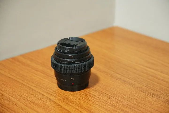 Lente Panasonic Lumix G 25mm f/1.7 ASPH - Foto 3