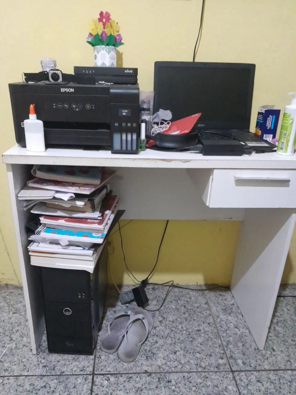 Mesinha de computador 