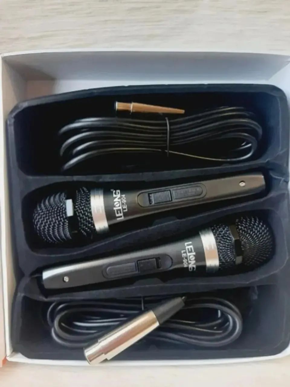 Microfone Profissional com Fio 4 Metros Lelong LE-904 para Karaokê e Eventos - Foto 2