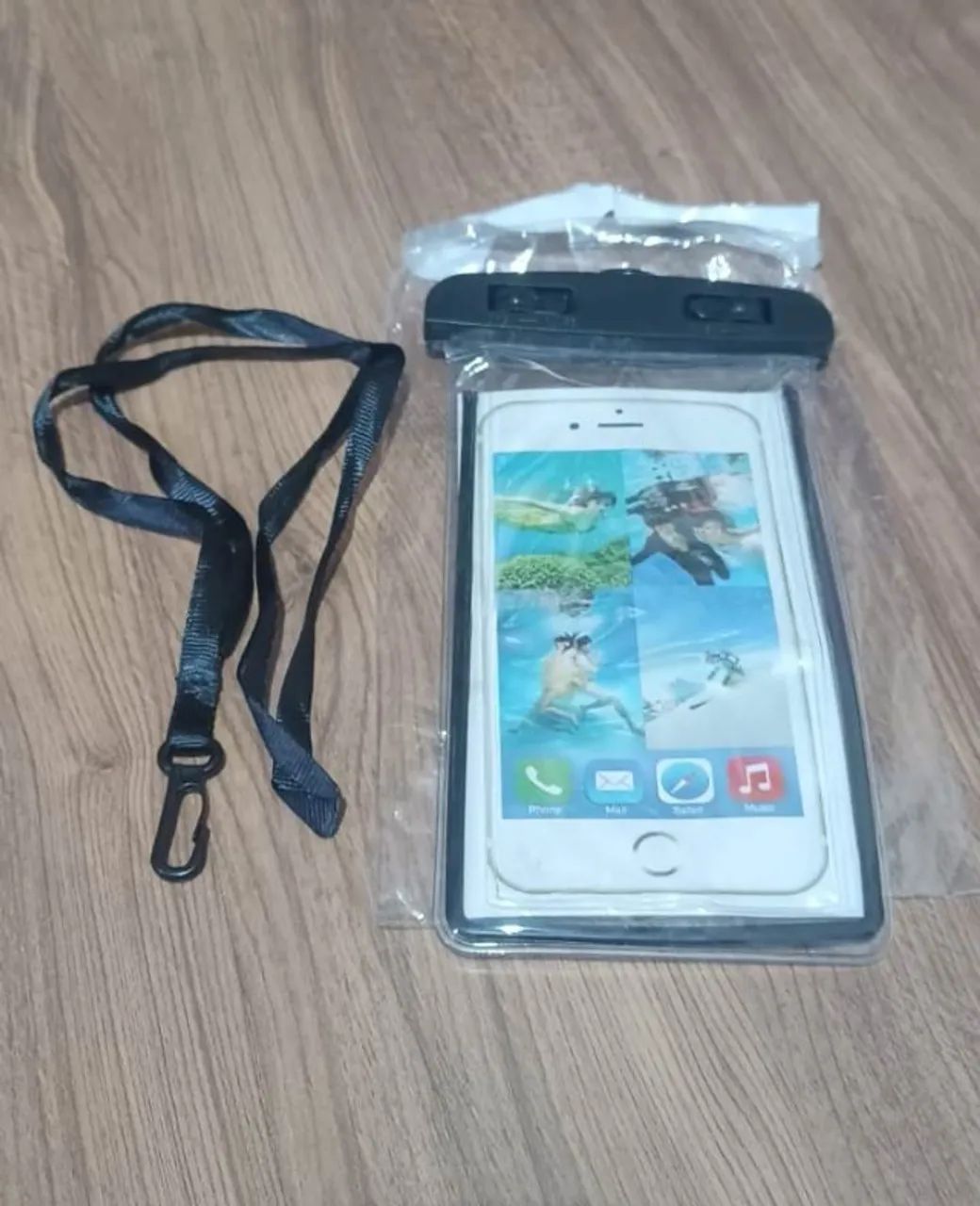 Capa Bolsa Proteção Contra Água Para Celular  - Foto 5