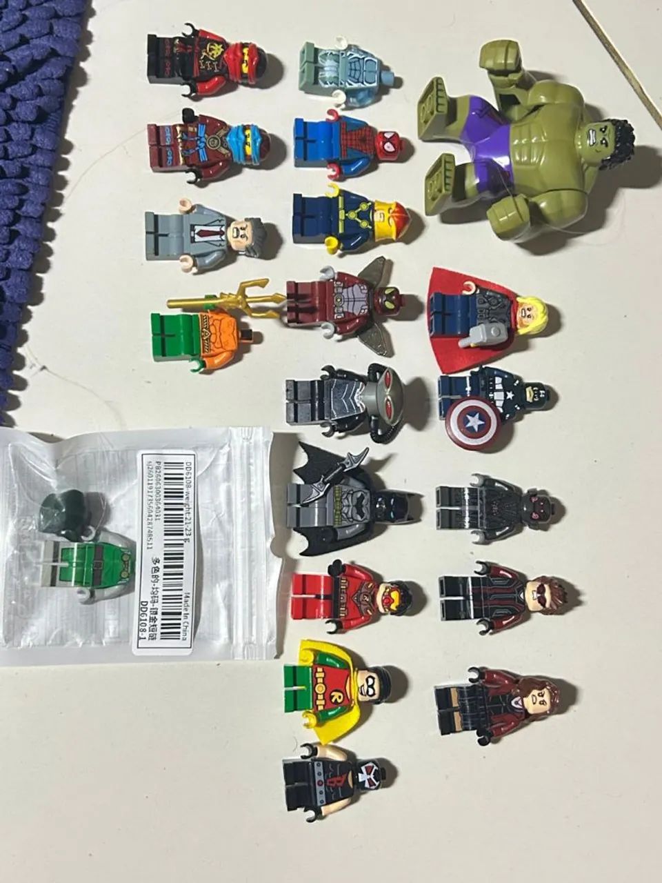 Lote LEGO mini figs 