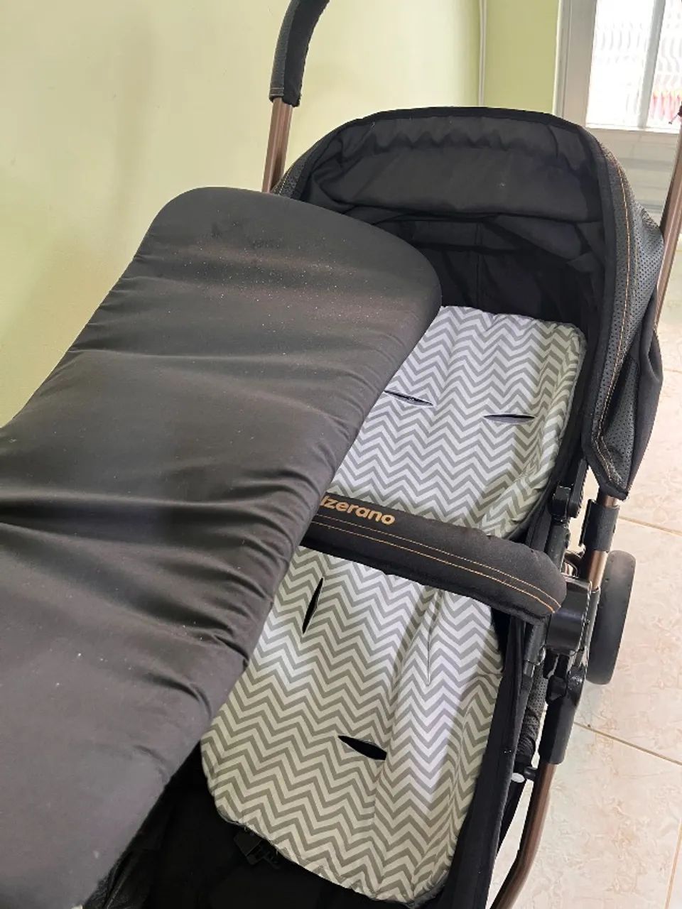 Carrinho de bebê com bebê conforto  - Foto 5