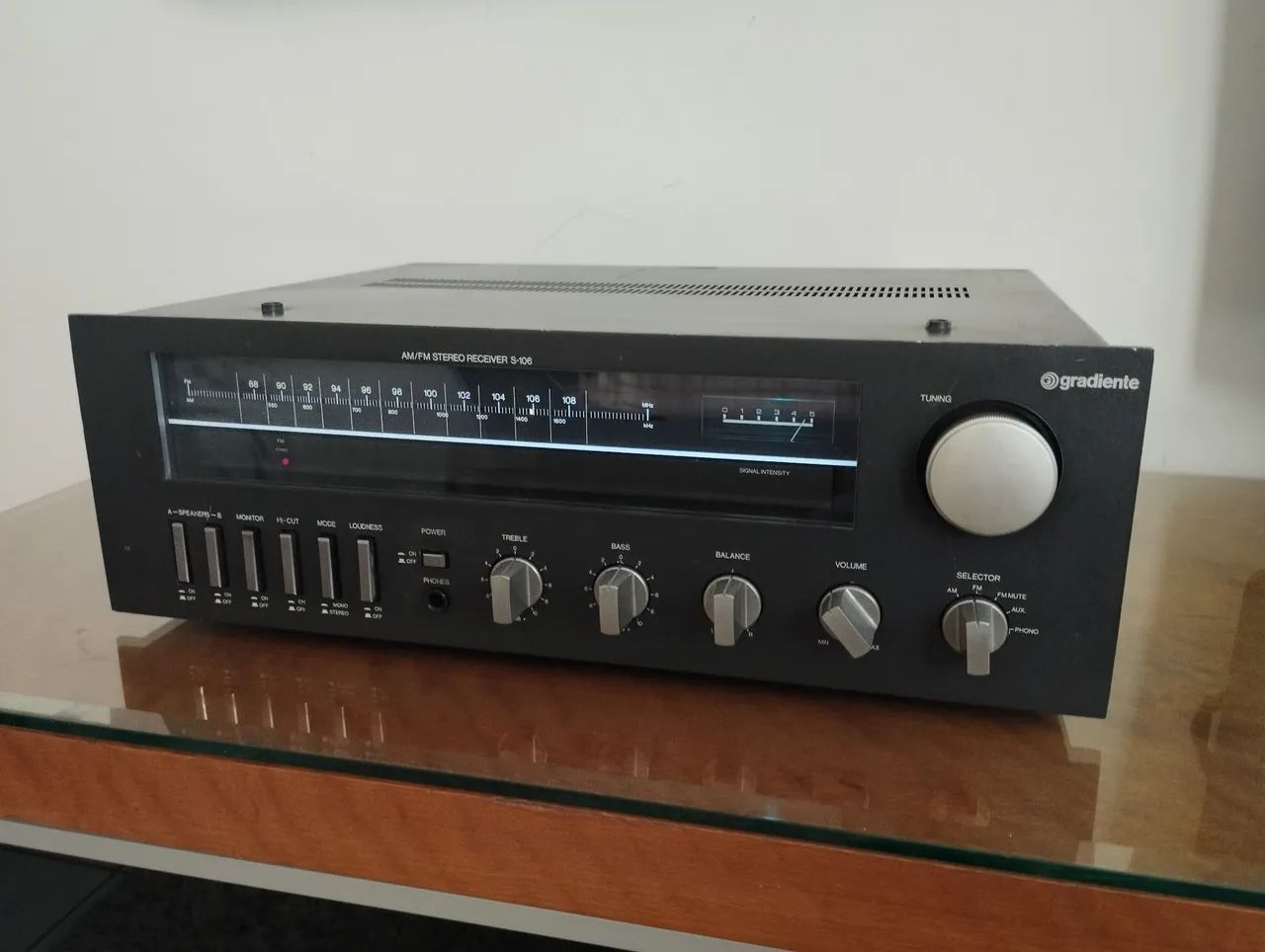 Receiver Gradiente S-106