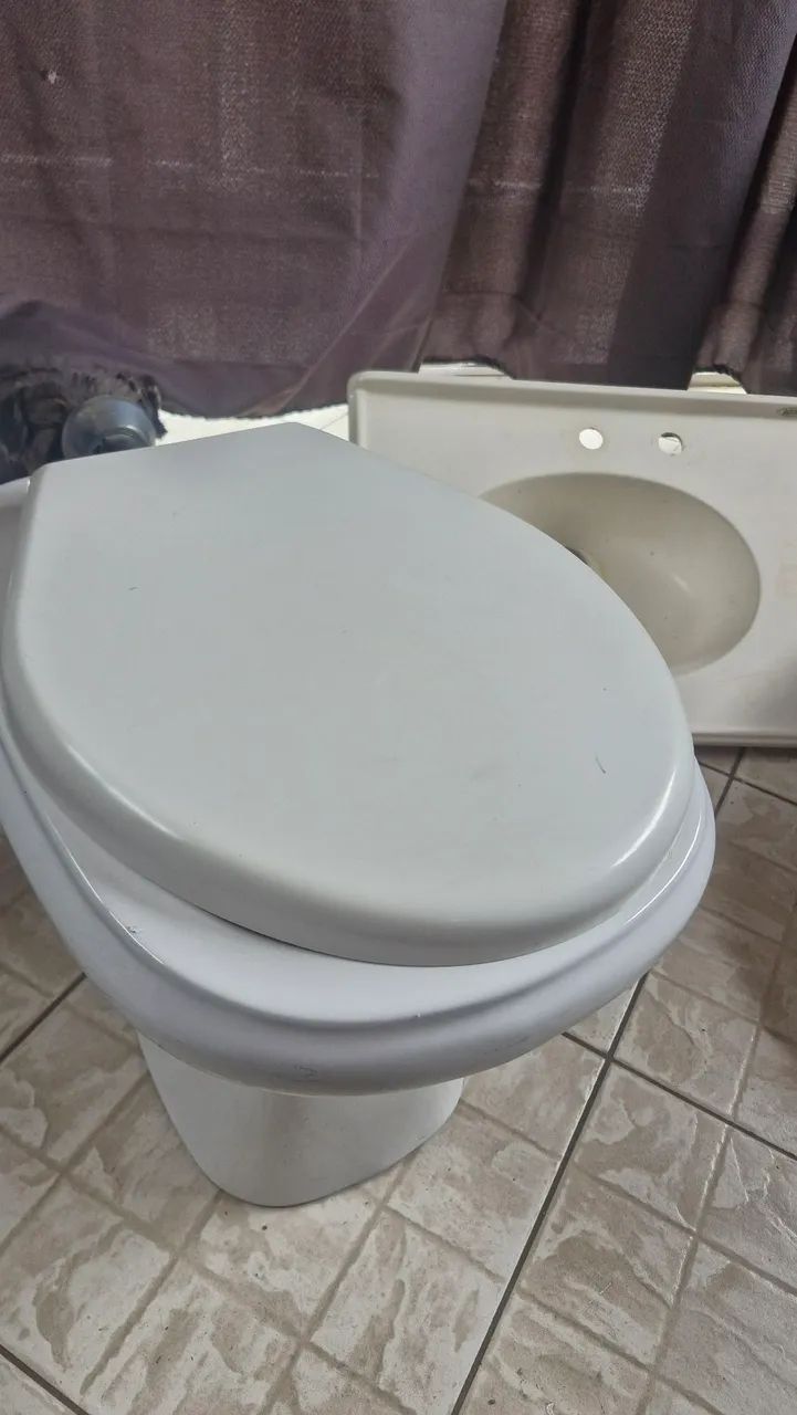 lavatório e vaso sanitário  - Foto 3