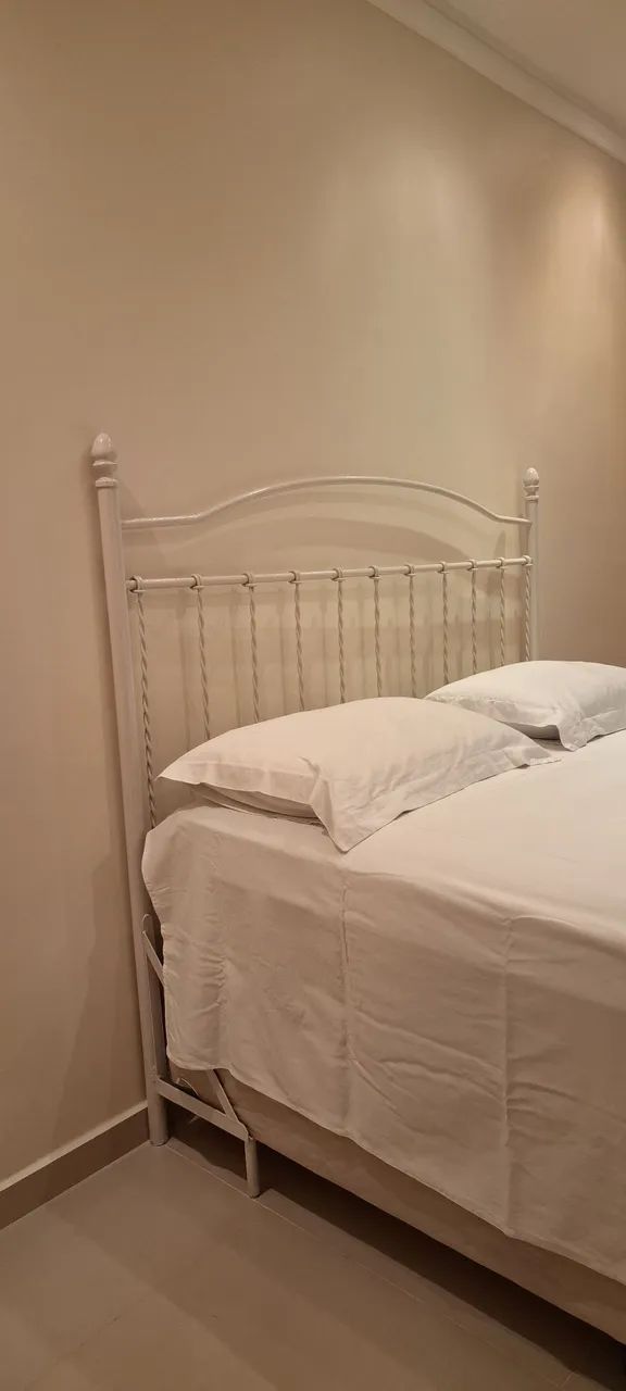 Cabeceira de Cama Box Queen  em ferro 