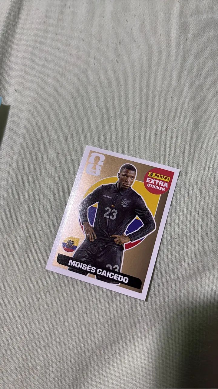 Figurinha lengends Moisés Caicedo Ouro