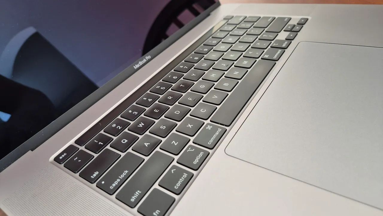 MacBook Pro 16インチCore i9 / 64GB 1TB MacBook Pro 16