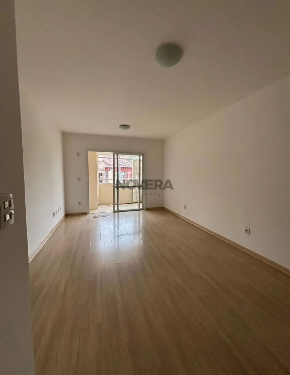Abaixo do preço, apartamento em área central - Foto 5