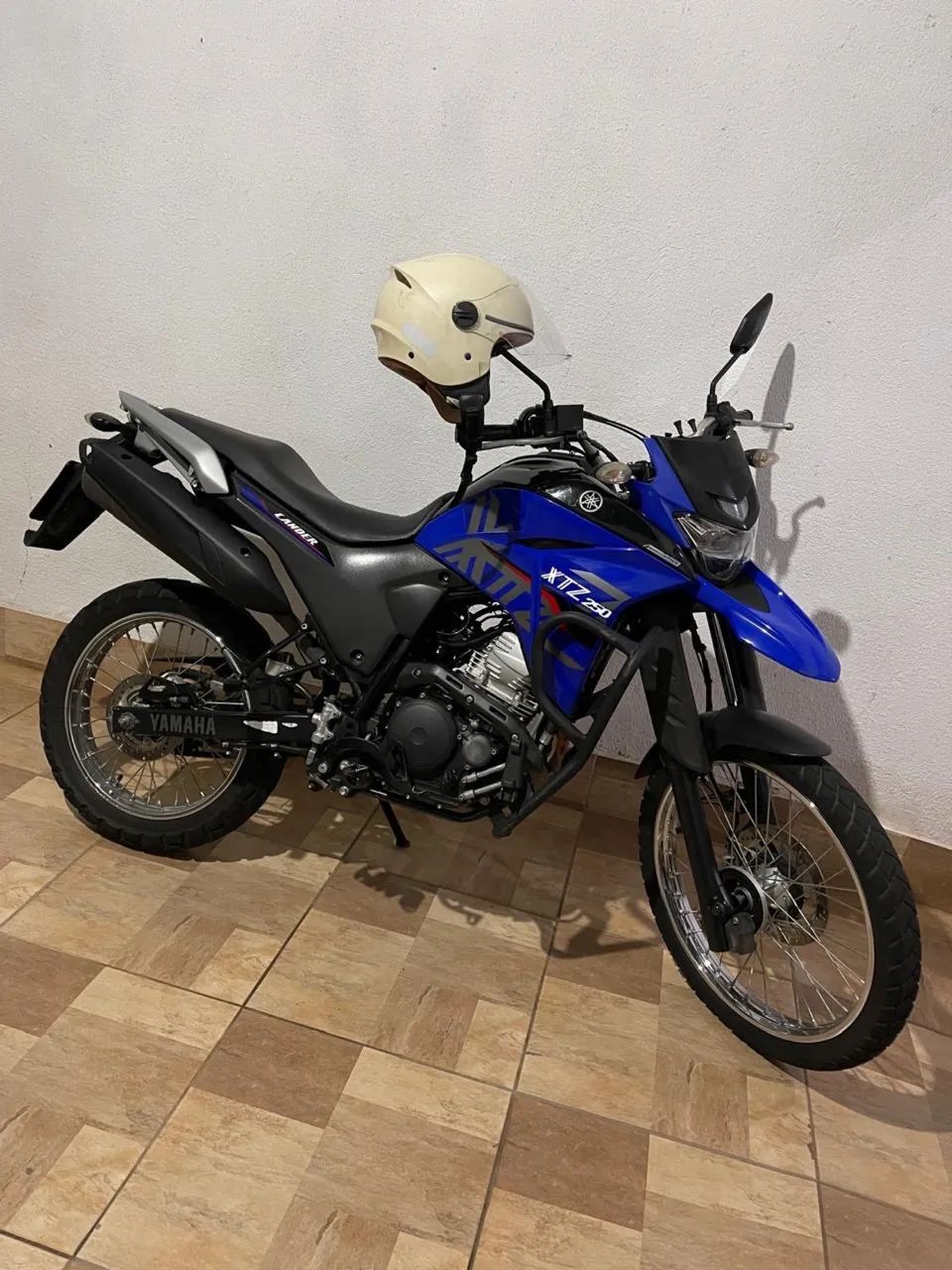 LANDER 250 - Foto 3