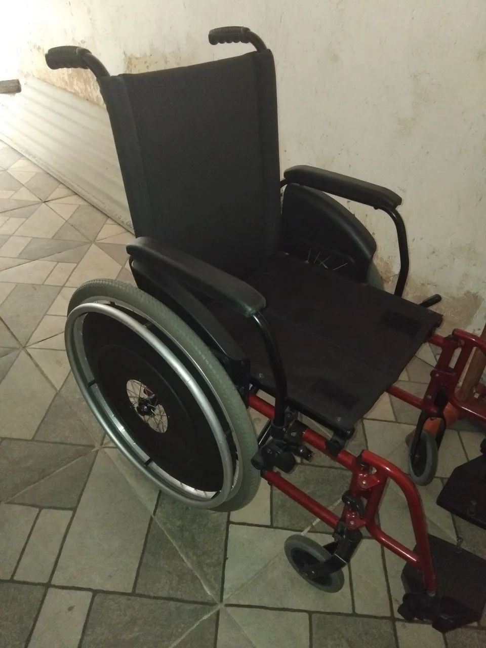 Cadeira de rodas  - Foto 2