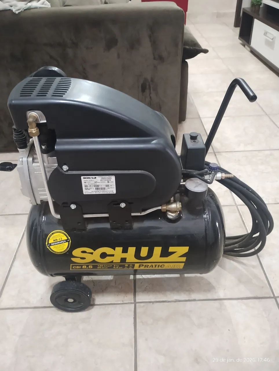 Compressor novo de ar 50 L Schulz 220 v + kit de pintura