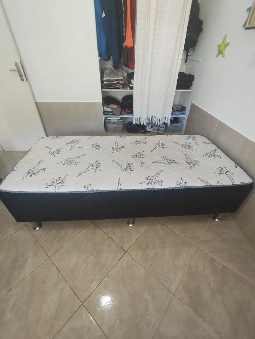 Cama box de solteiro com cama auxiliar 