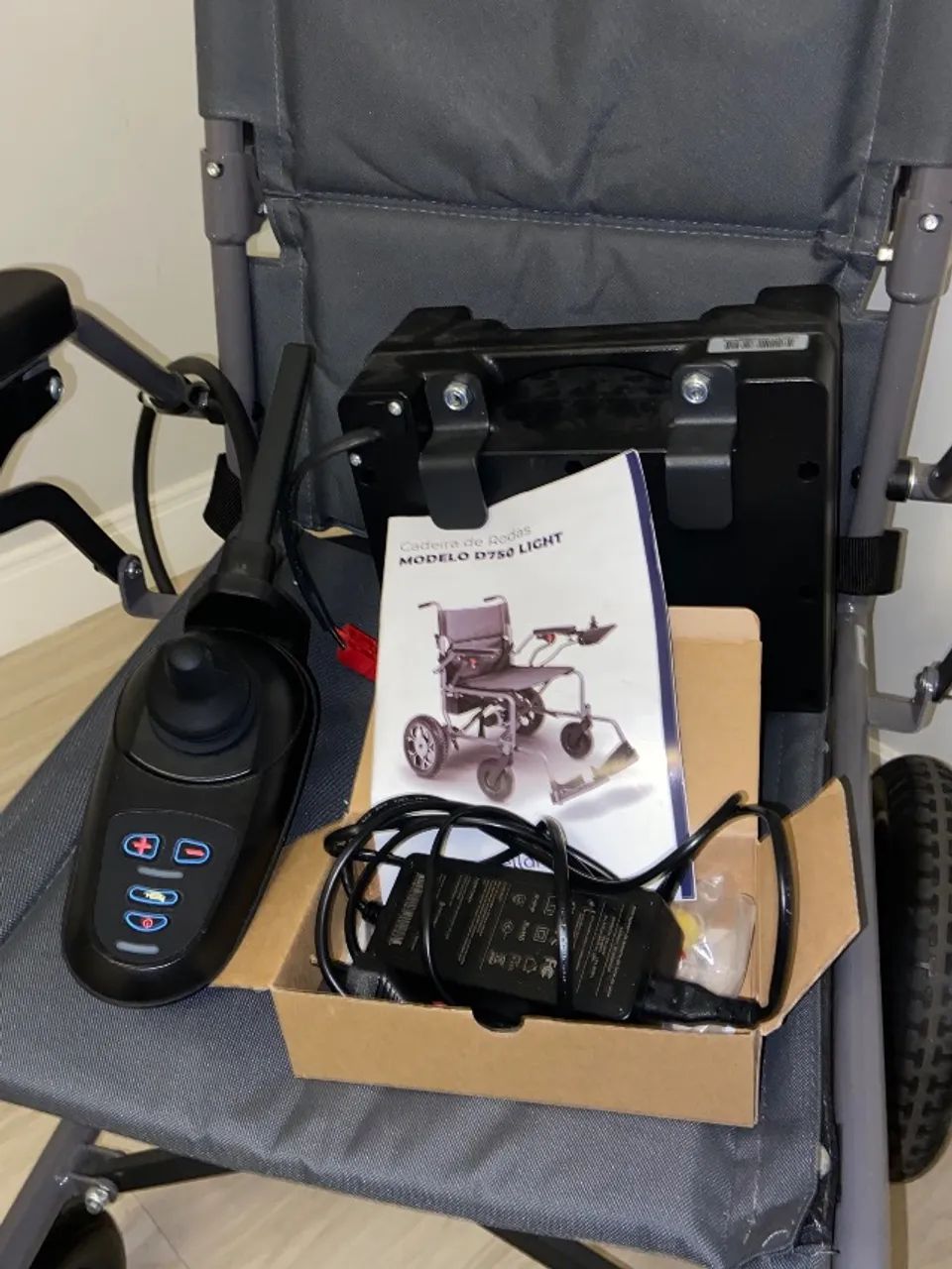 Cadeira De Rodas Motorizada D750 Light Dellamed - Foto 5