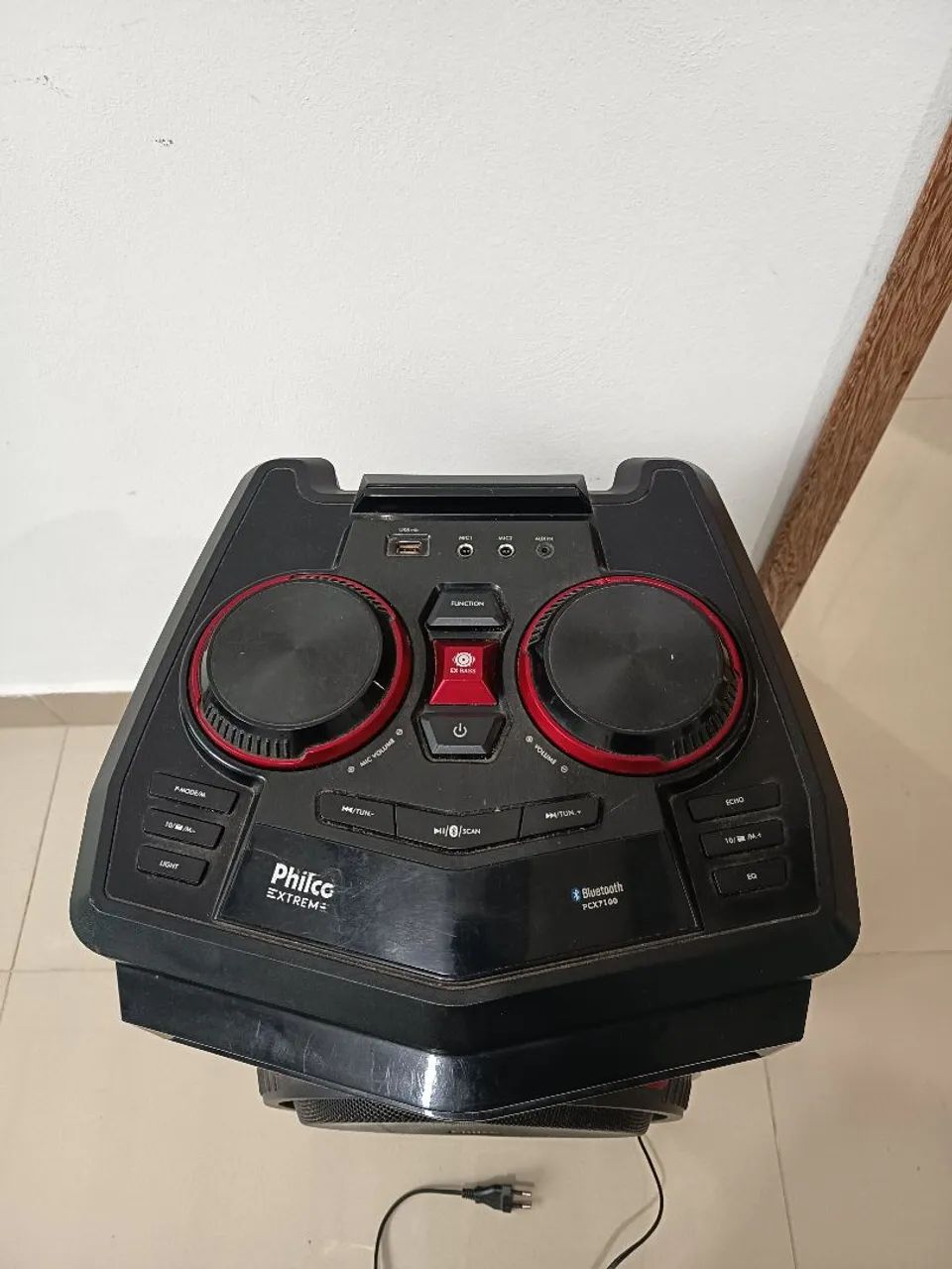 Caixa de som com entrada para microfone  - Foto 4
