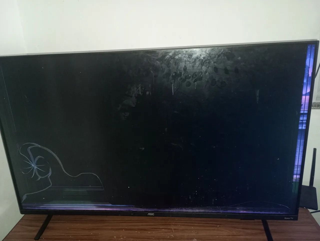 Vendo uma TV 