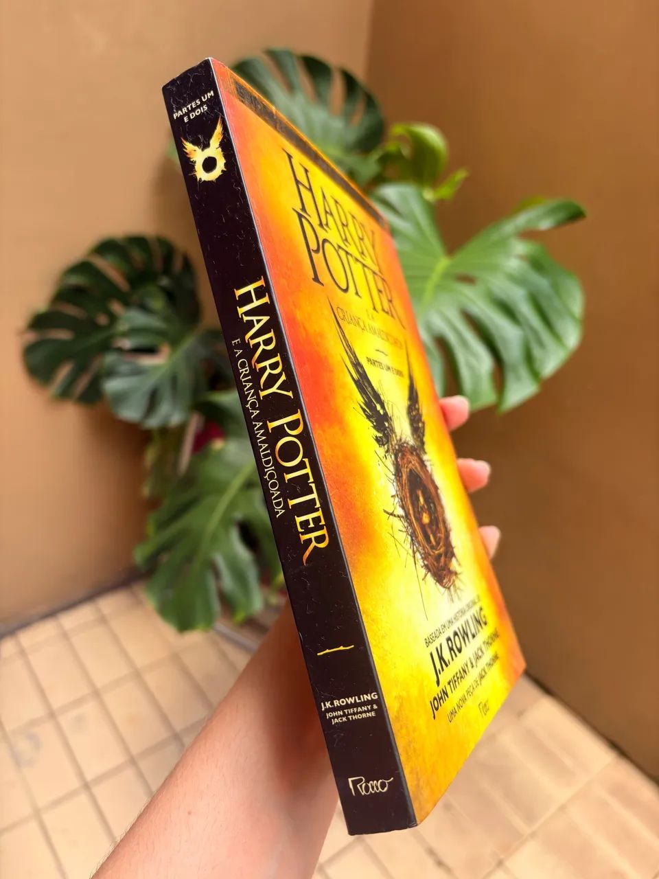 LIVRO HARRY POTTER E A CRIANÇA AMALDIÇOADA  - Foto 3
