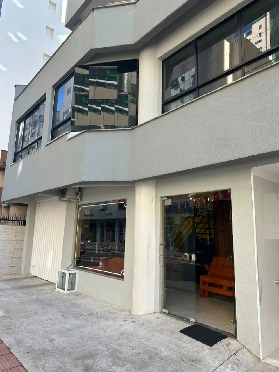 Loja comercial à venda no Centro de Balneário Camboriú! - Foto 2