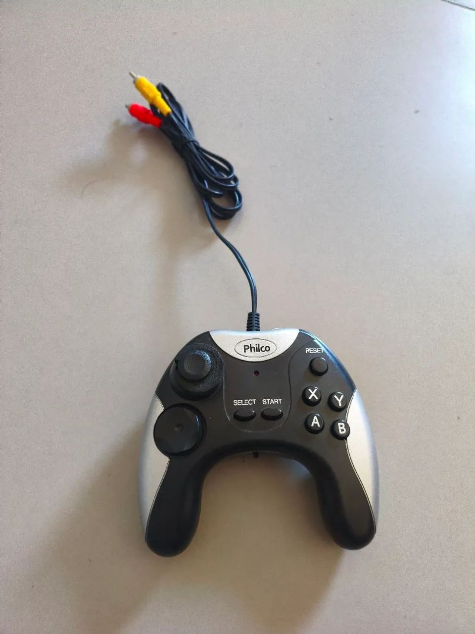 Controle com 30 jogos retro embutido Philco 