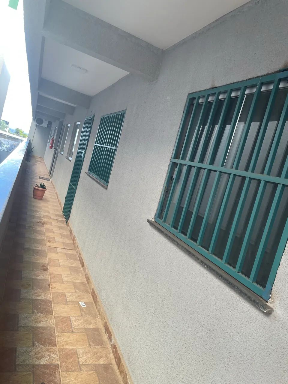 Alugo apartamento no setor 02