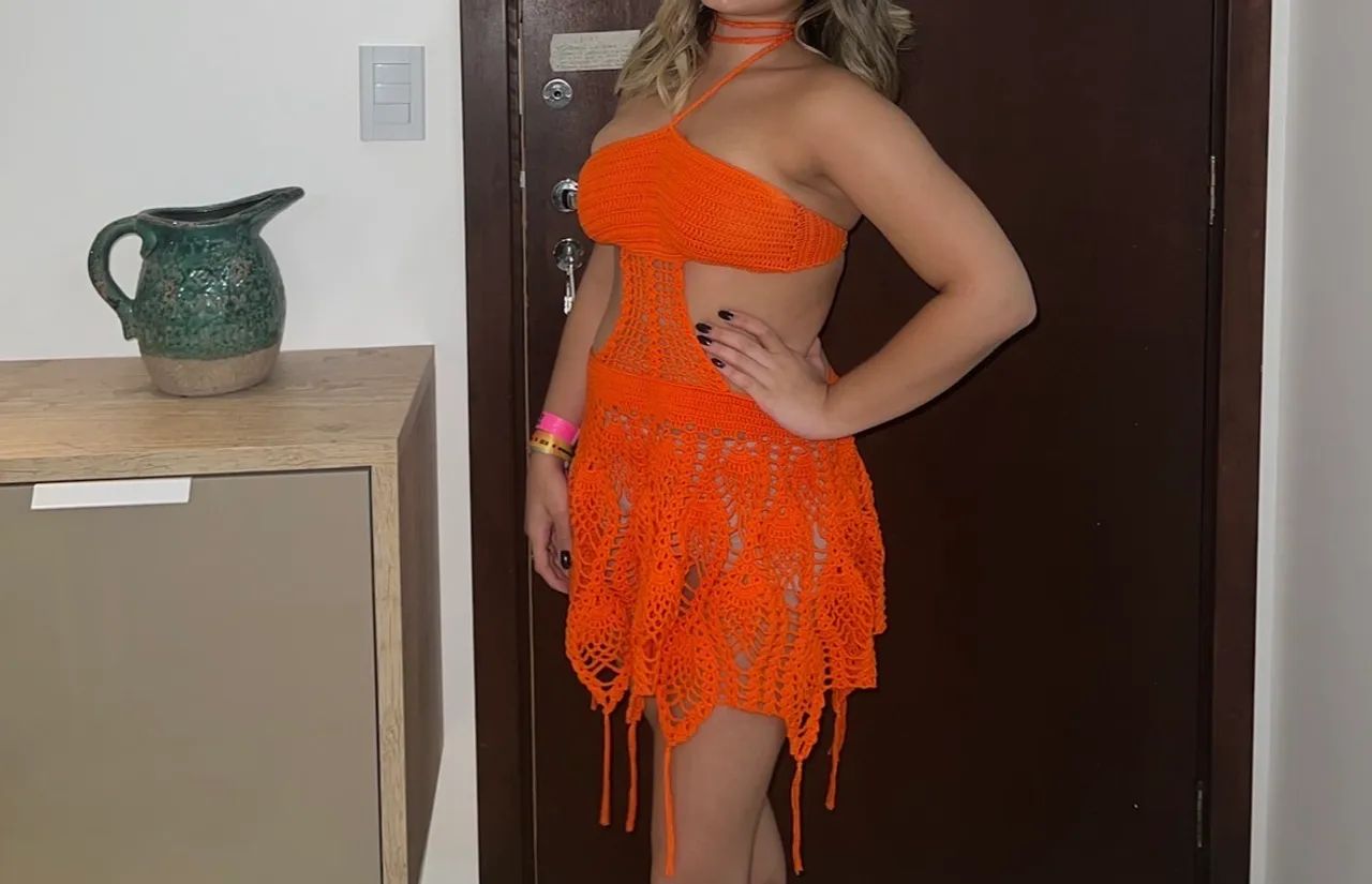 Vestido crochê laranja- praiano- ótimo para carnaval e verão 