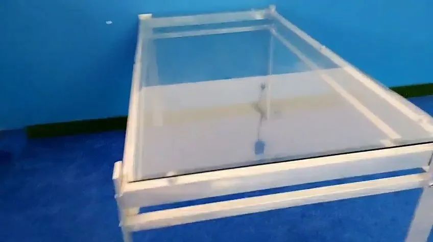 Mesa Retangular de Alumínio e Vidro 160 x 77 cm - Foto 3