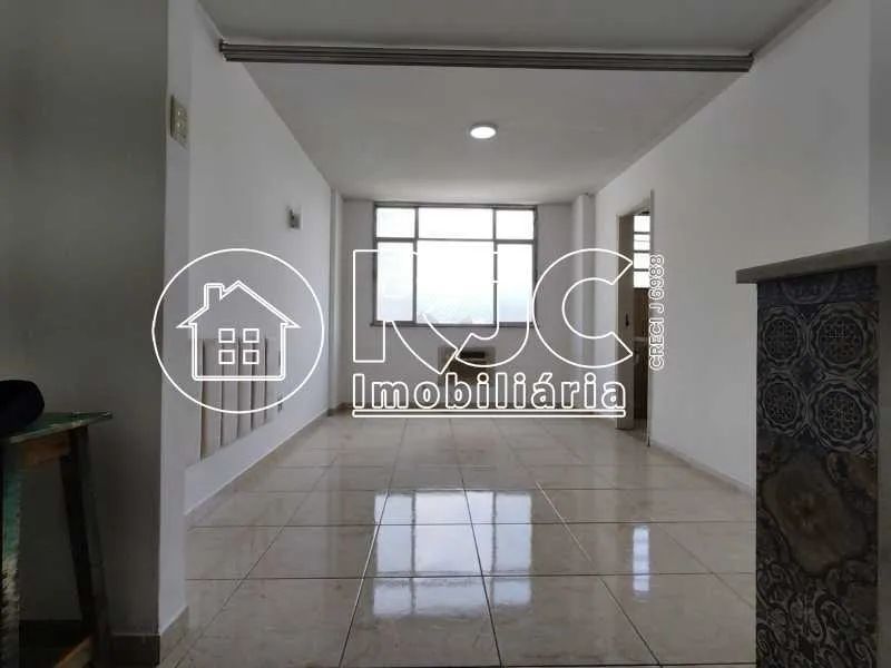 Kitnet/Conjugado : / Residencial / Praça da Bandeira