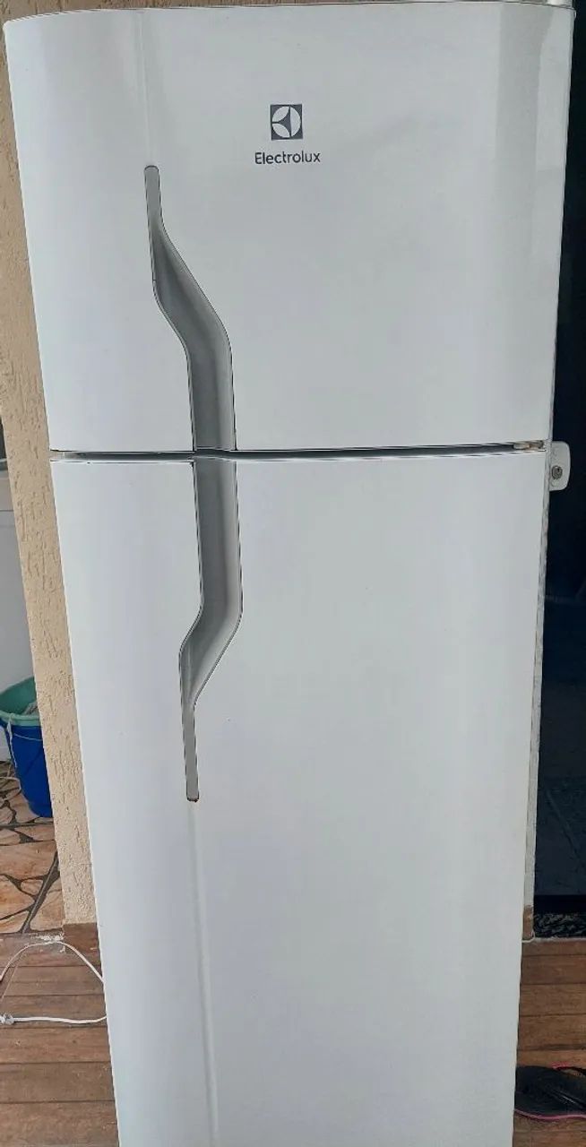 Geladeira funcionado perfeitamente.