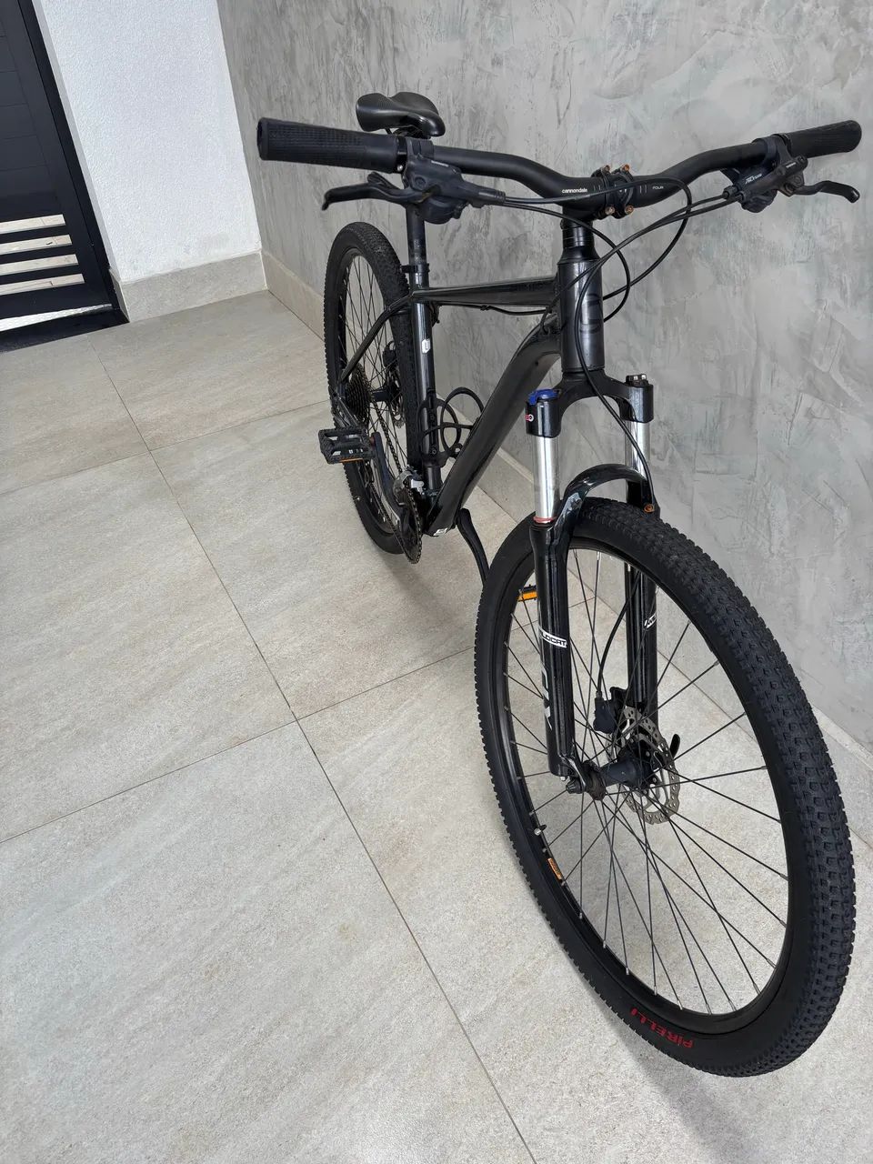 Vendo ou troco Bicicleta Cannondale MTB Aro 29 - Foto 2