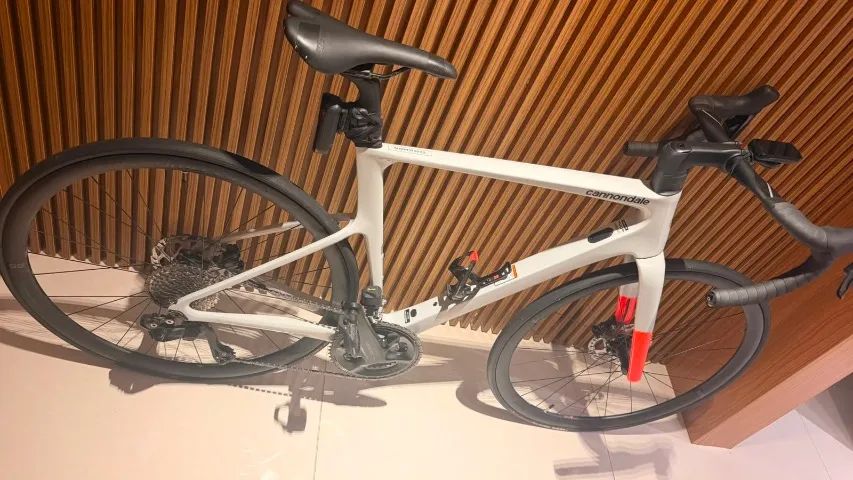 Bicicleta cannondale super six evo - performance, leveza e conforto - Foto 2