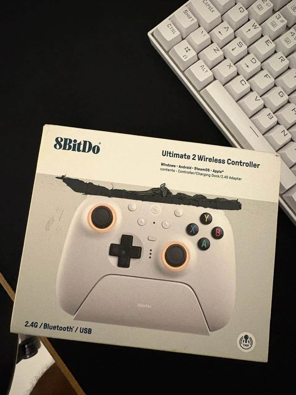 8BitDo Ultimate 2 Wireless Controller 