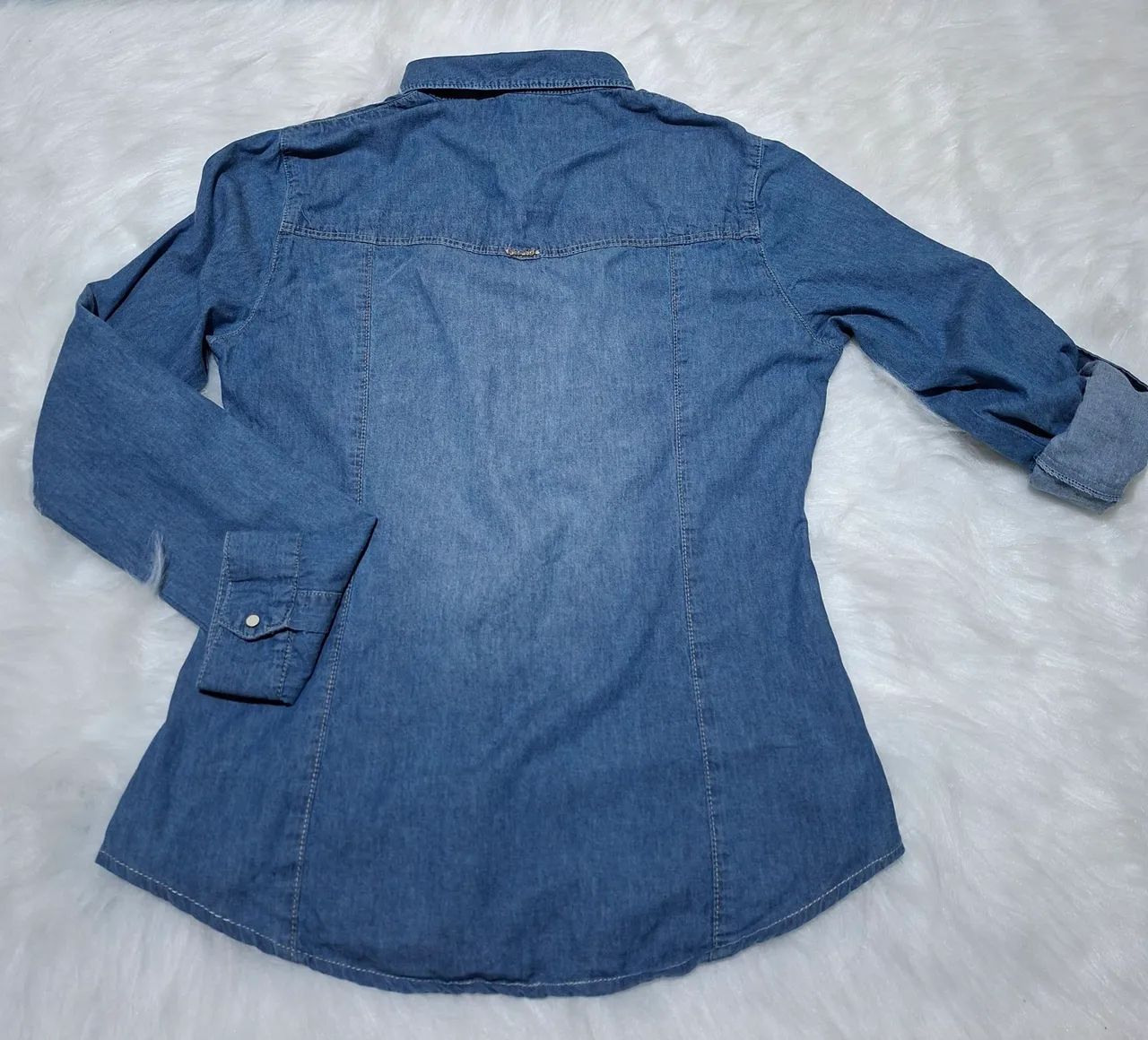 Camisa jeans feminina  - Foto 3